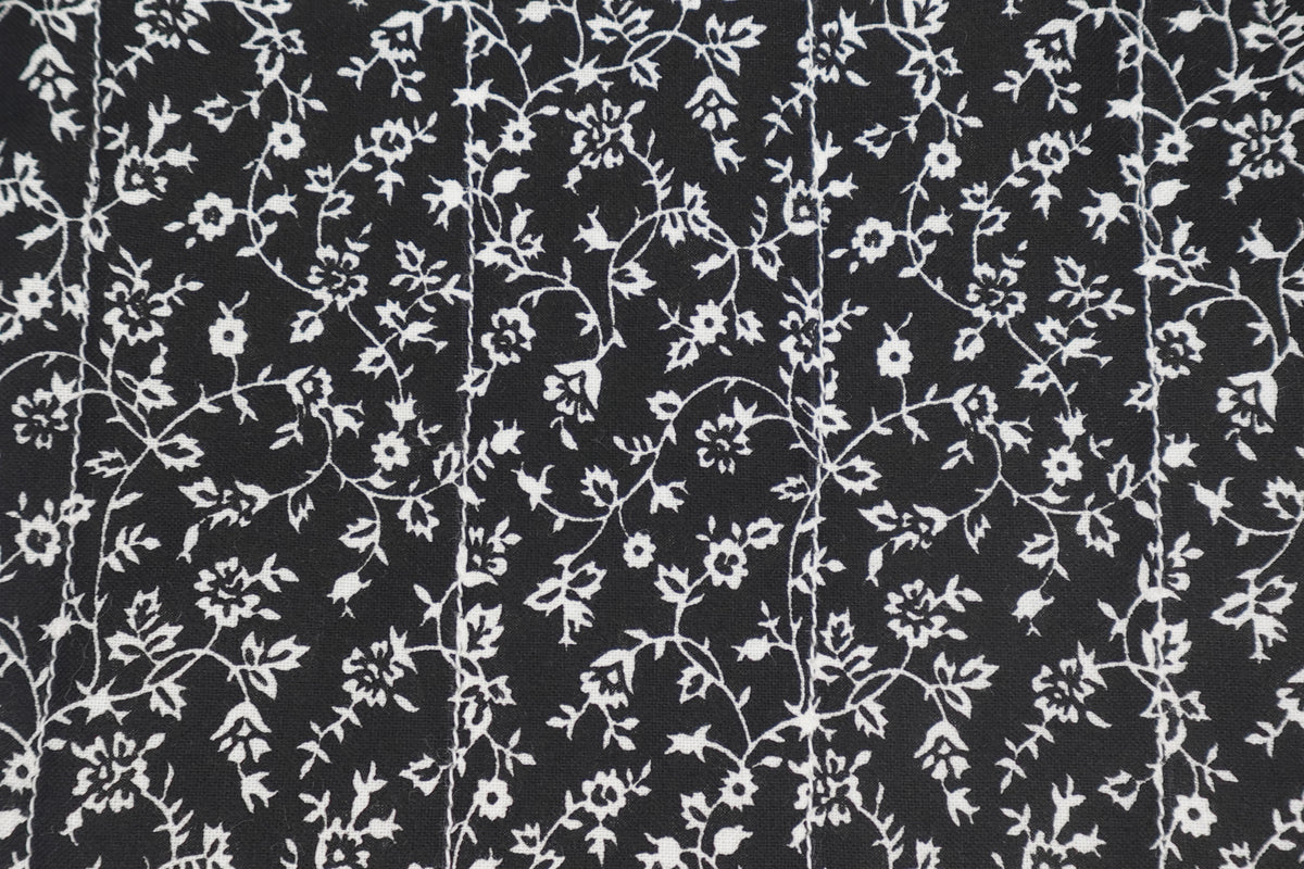 Black Floral Elegant Large Quilted Zipper Pouch