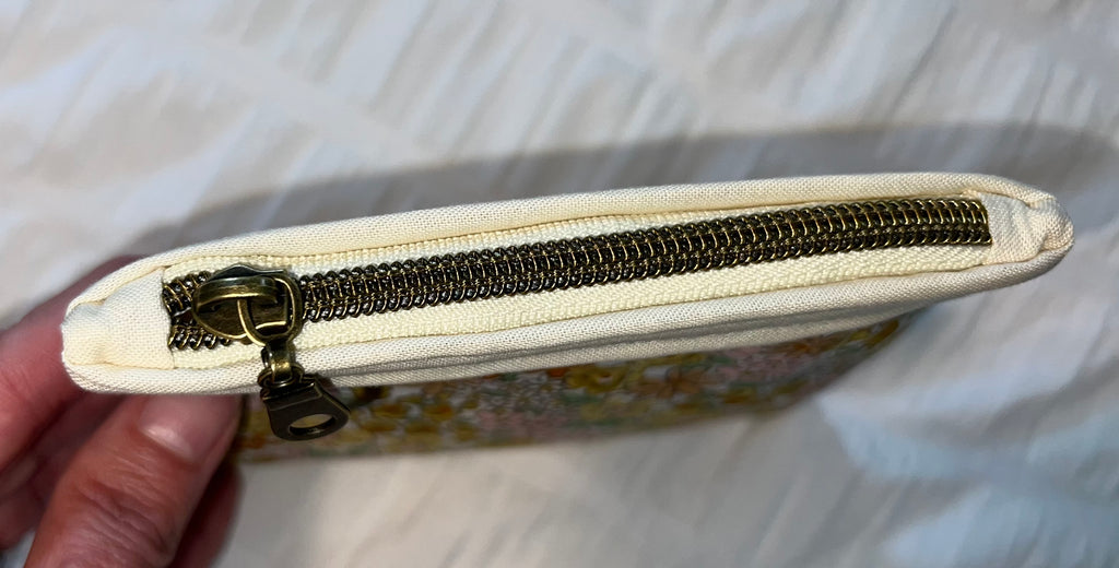 Vintage Floral Quilted Zipper Pouch