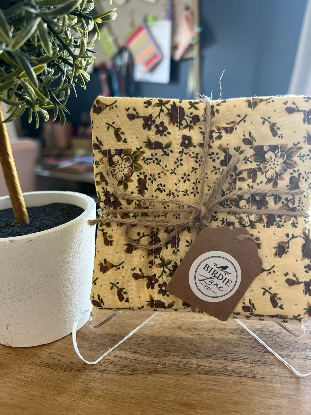 Brown Floral/Cream Star Fabric Coaster Set