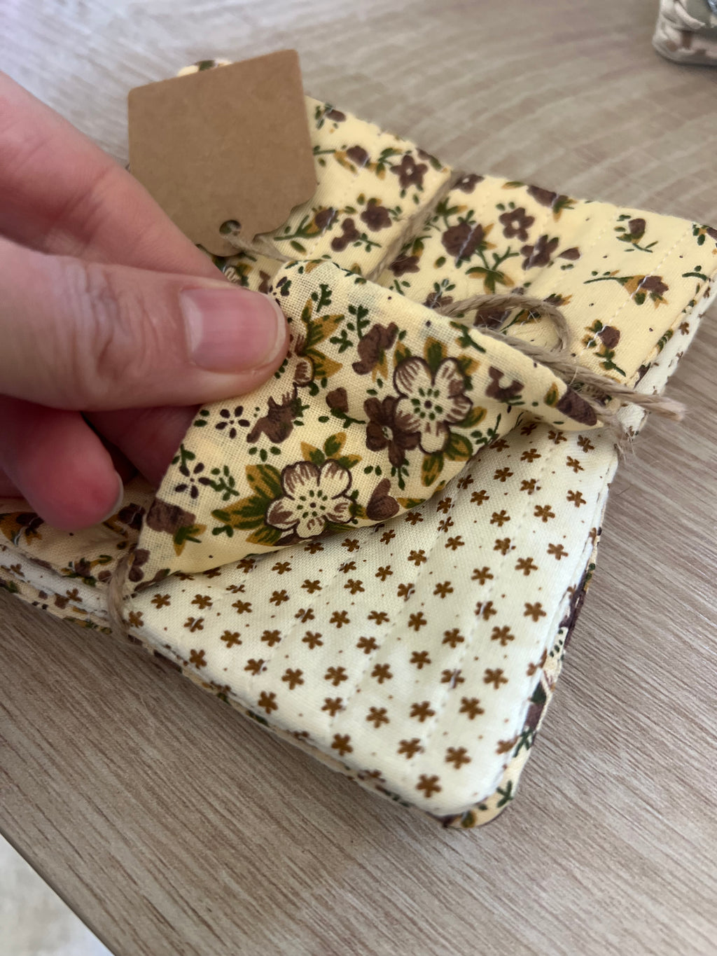 Brown Floral/Cream Star Fabric Coaster Set