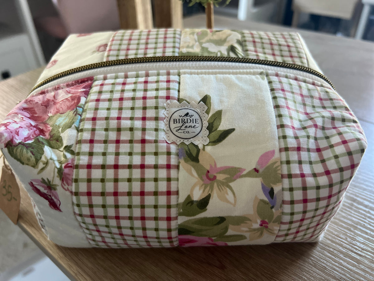Cottage Rose Patchwork Oversized Boxy Pouch | Handmade Quilted Zipper Bag