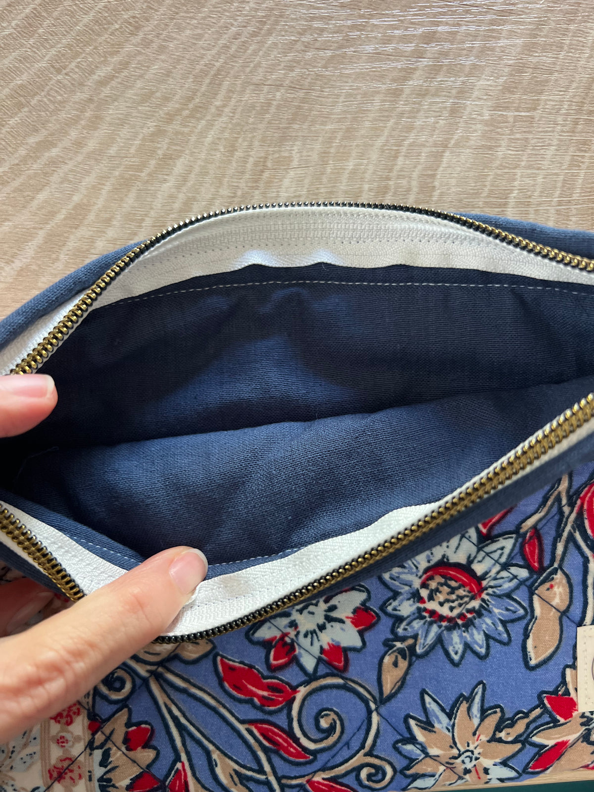 Blueberry & Blooms – Garden Edition Medium Zipper Pouch