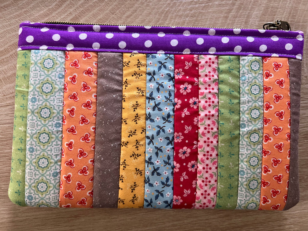 Wildflower Confetti Medium Zipper Pouch