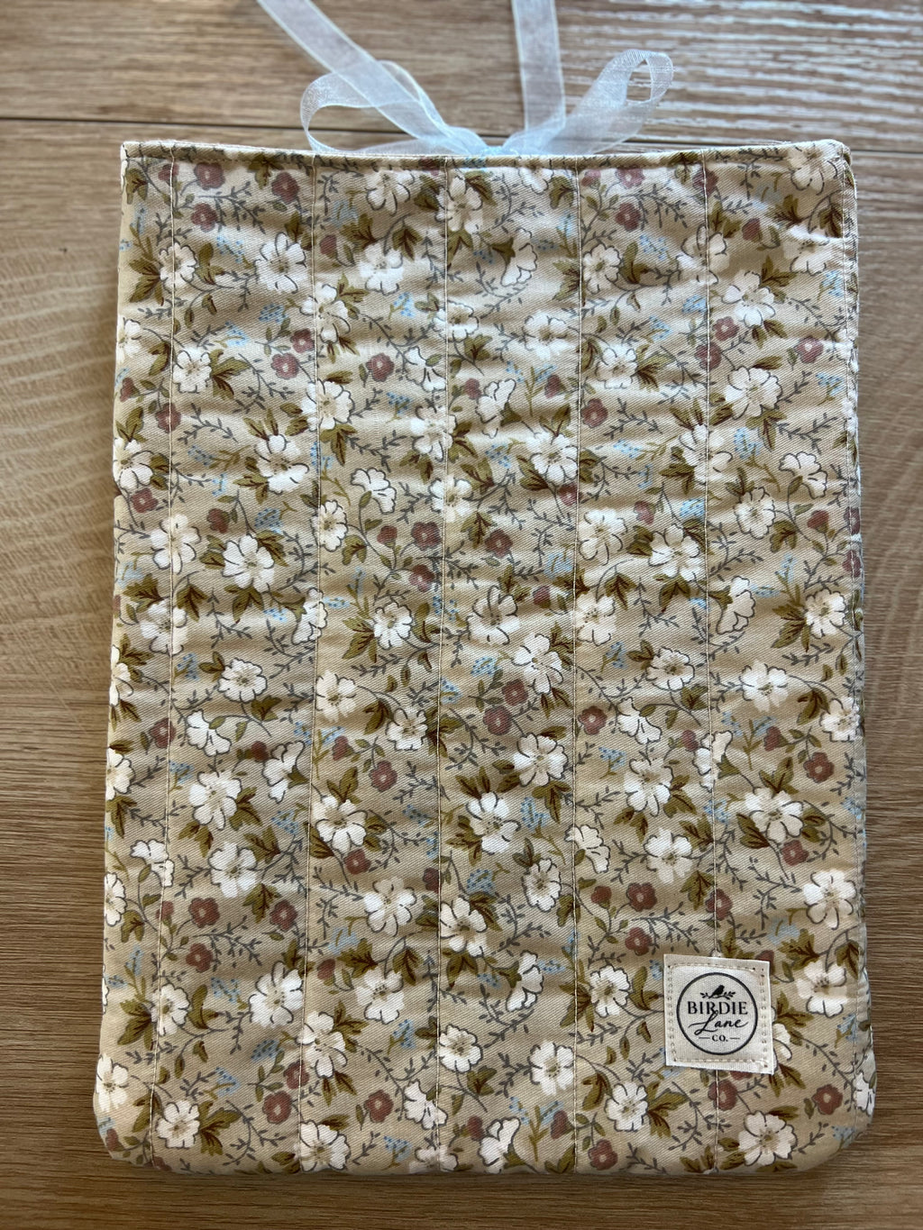 Vintage Wildflower Meadow Quilted Book Sleeve