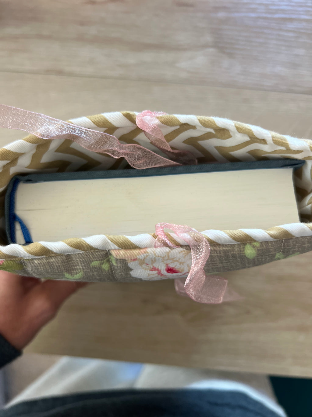 Vintage Rose Garden Quilted Book Sleeve
