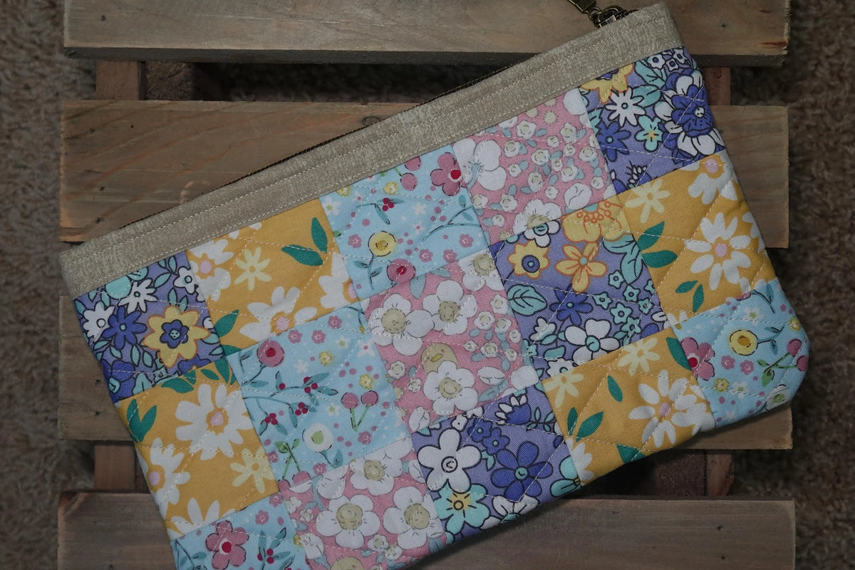 Bluebell Patchwork Medium Quilted Zipper Pouch