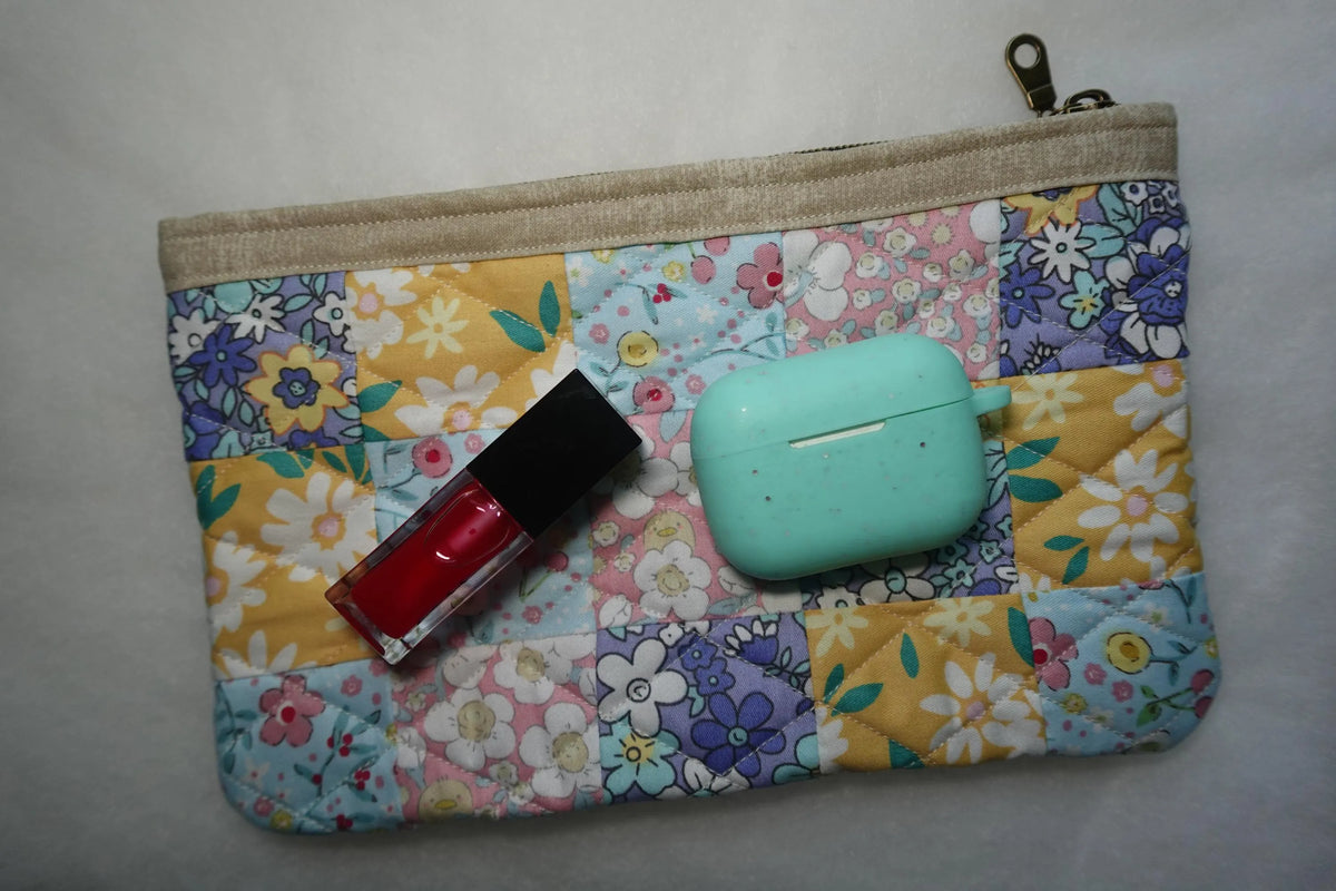 Bluebell Patchwork Medium Quilted Zipper Pouch