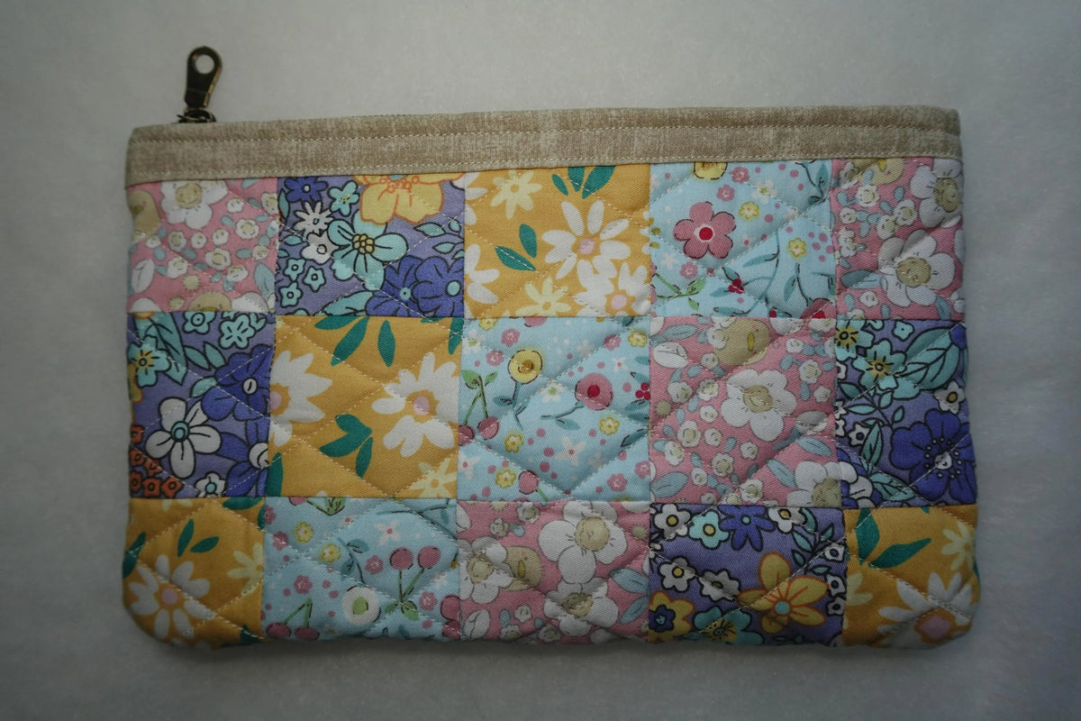 Bluebell Patchwork Medium Quilted Zipper Pouch