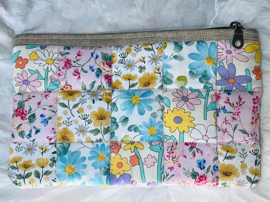 Buttercup Patchwork Floral Medium Quilted Zipper Pouch