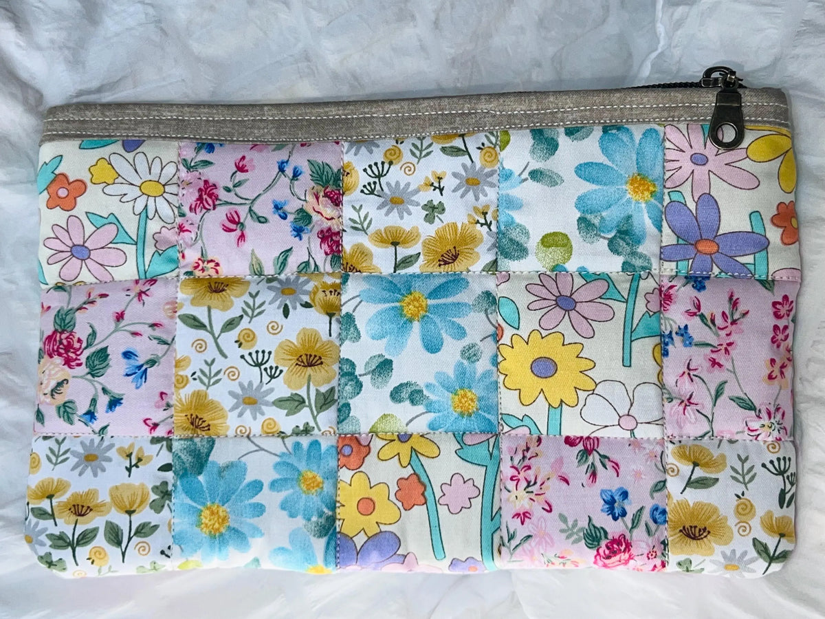 Buttercup Patchwork Floral Medium Quilted Zipper Pouch