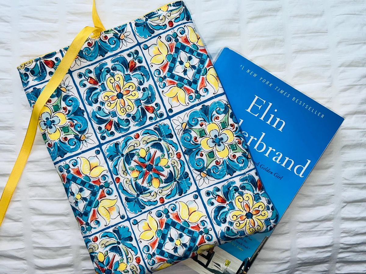 Sunlit Villa Handmade Quilted Book Sleeve