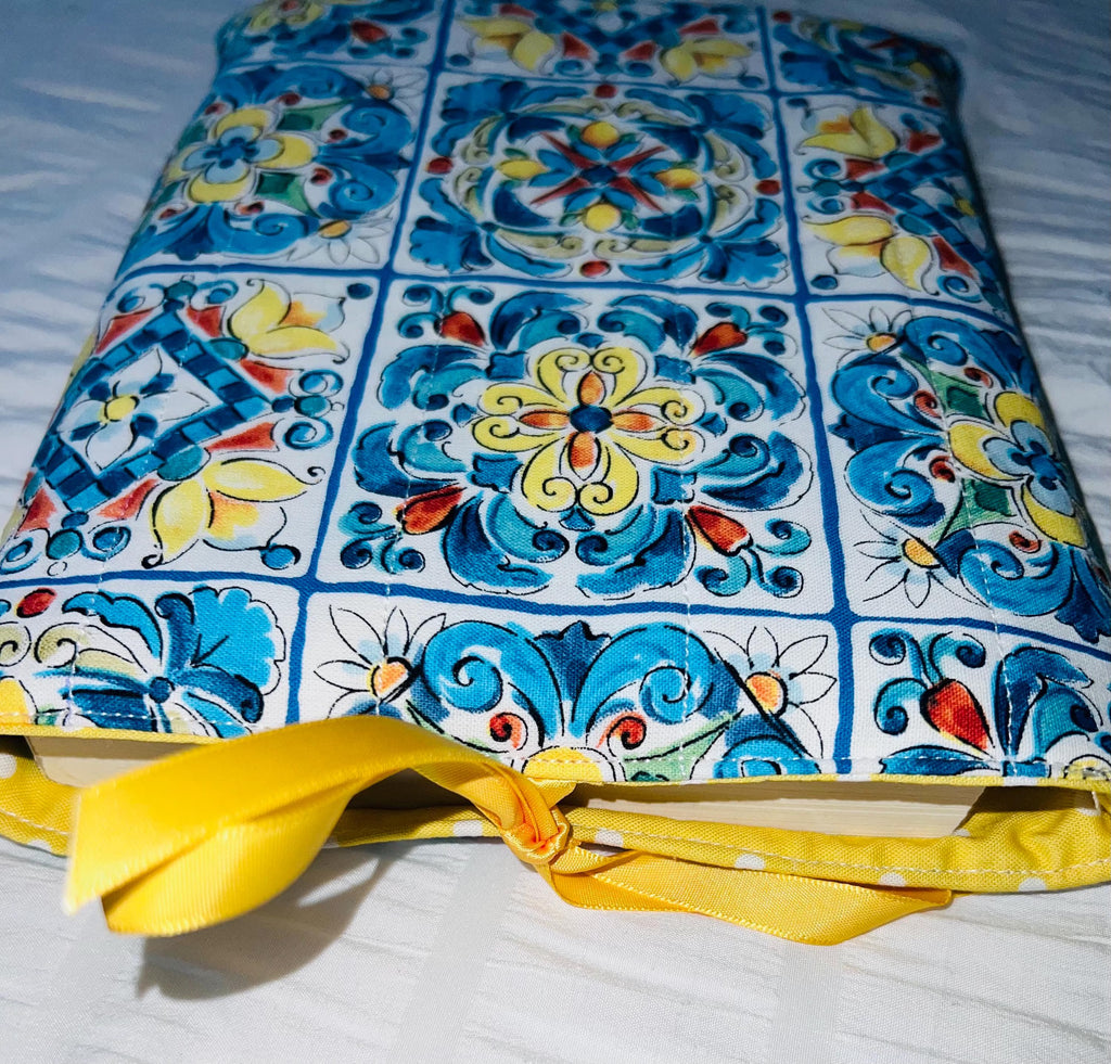 Sunlit Villa Handmade Quilted Book Sleeve